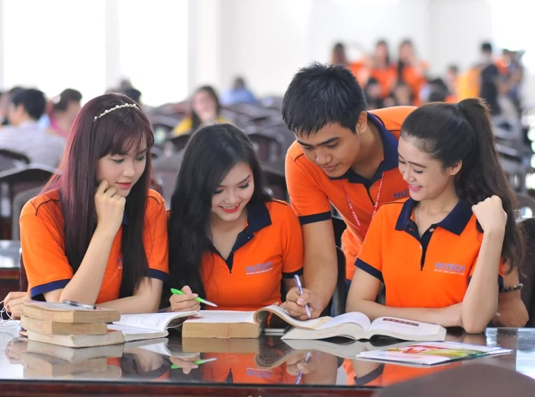 Mayđồngphụchọcsinh,sinhviêngiárẻtheoyêucầu Mayđồngphụchọcsinh,sinhviêngiárẻtheoyêucầu