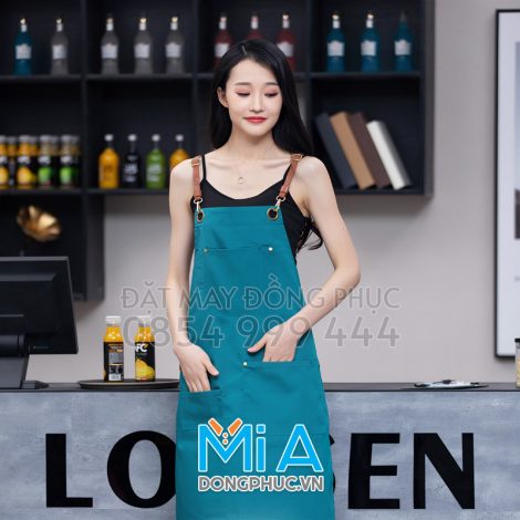 Mẫu tạp dề đeo vai đẹp màu xanh ngọc Mẫu tạp dề đeo vai đẹp màu xanh ngọc