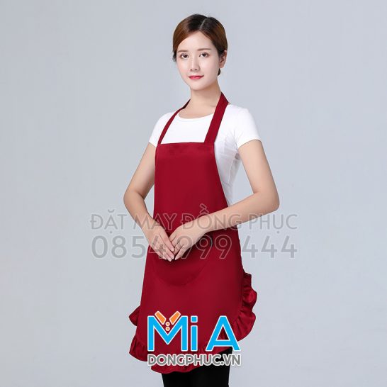 Tạp dề vạt bèo màu đỏ đô